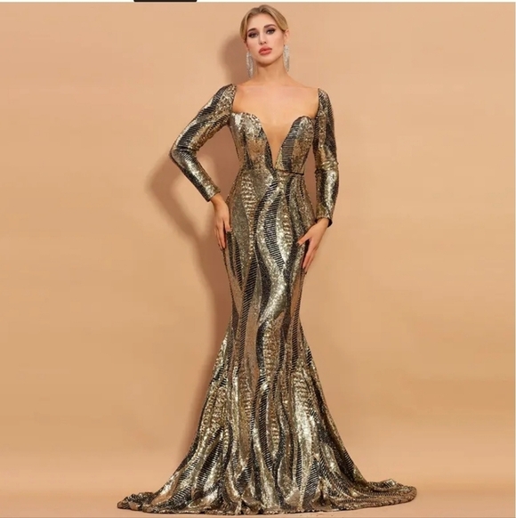 Gold and Bronze, Long Sleeve, Sweetheart Neck, Contrast Sequined and Mesh Gown - Picture 3 of 14
